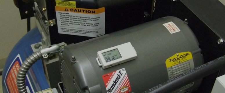 Runtime data logger monitoring time of use on equipment