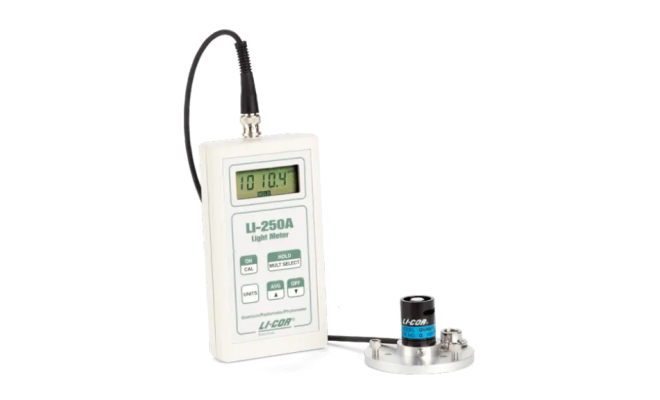 250Q light meter and 190R LICOR light sensor